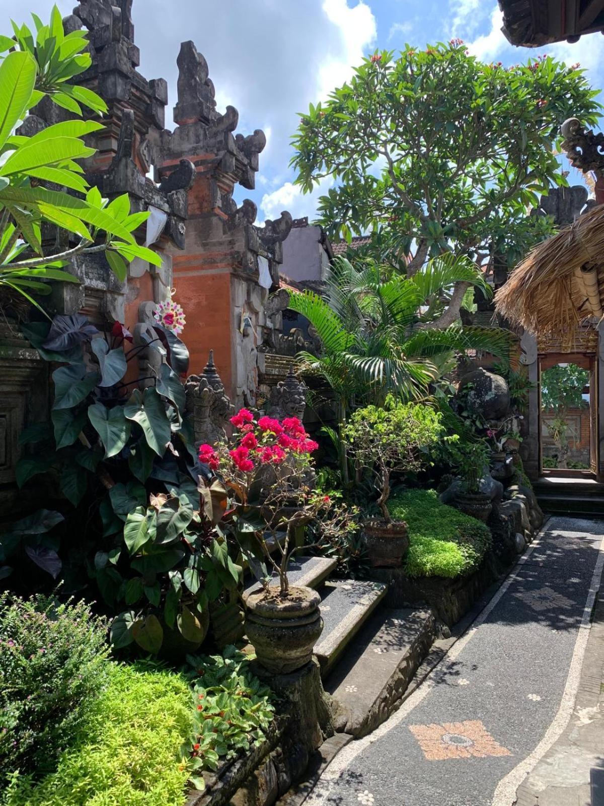 Dewi Antara Homestay Ubud  Ngoại thất bức ảnh