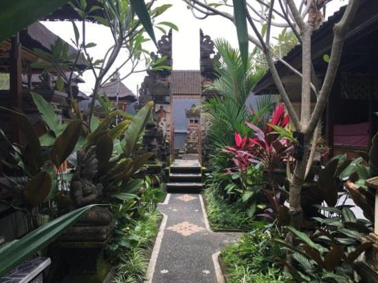 Dewi Antara Homestay Ubud  Ngoại thất bức ảnh